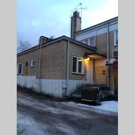 Yksioe 1 Km Jokirannasta Foeriltae/ 2 Km Torilta * Turku