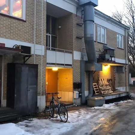 Yksioe 1 Km Jokirannasta Foeriltae/ 2 Km Torilta Apartamento