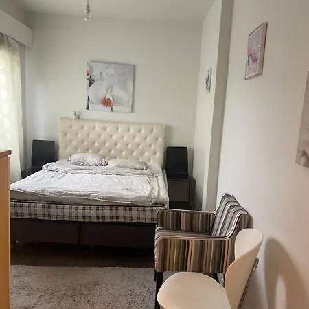 Apartamento Yksioe 1 Km Jokirannasta Foeriltae/ 2 Km Torilta Turku