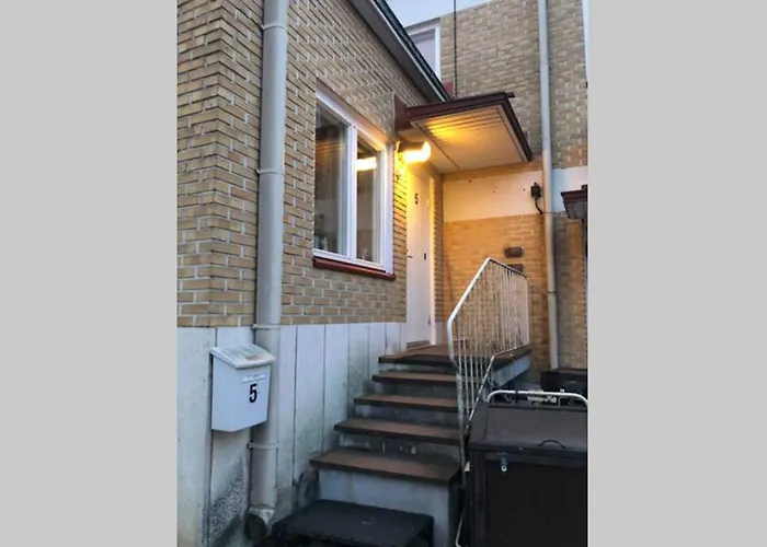 Yksioe 1 Km Jokirannasta Foeriltae/ 2 Km Torilta Appartamento Turku