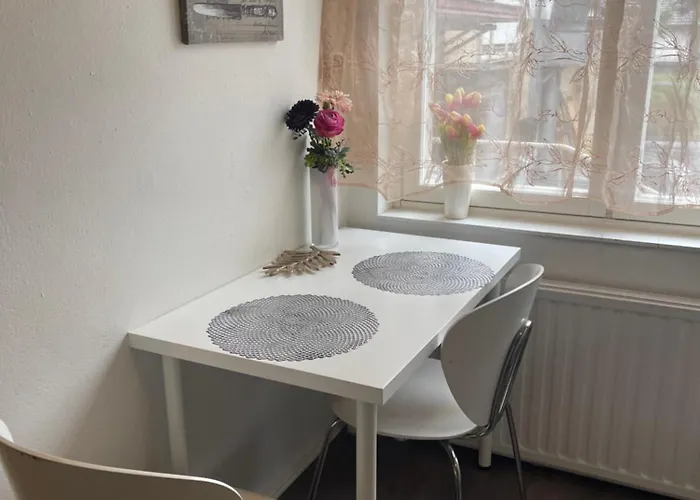 Yksioe 1 Km Jokirannasta Foeriltae/ 2 Km Torilta Turku